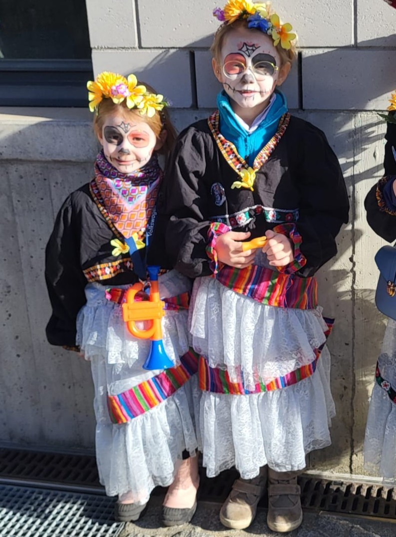 Nuria und Aila / Trompete, Rhythmus🥰😍